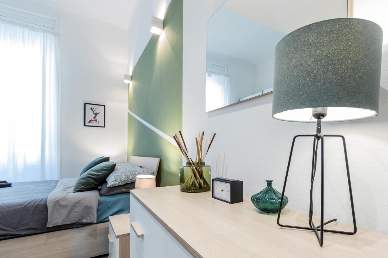 Duomo-Navigli Charming And Modern With Fast Wifi Apartment Милано Екстериор снимка
