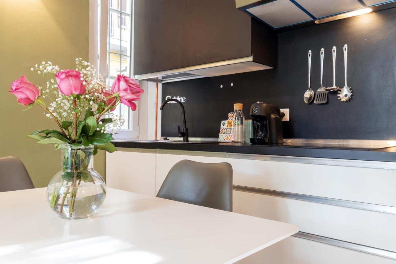Duomo-Navigli Charming And Modern With Fast Wifi Apartment Милано Екстериор снимка