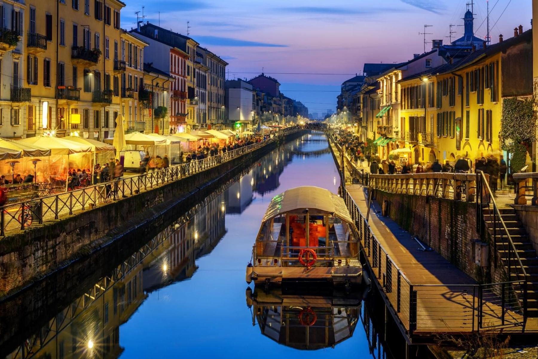 Duomo-Navigli Charming And Modern With Fast Wifi Apartment Милано Екстериор снимка